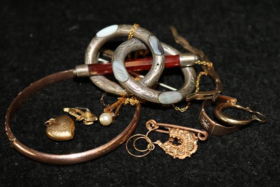 9ct gold bangle, broken watch strap, and 9 other items including Scottish silver and hardstone brooch